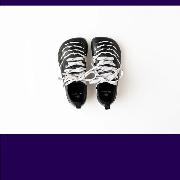 Natur wide toe box kids cleats - Picture 4 of 6